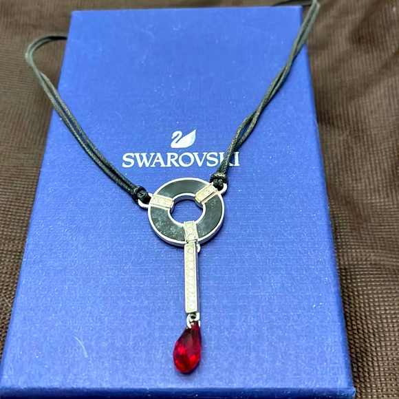 SWAROVSKI VINTAGE NECKLACE 🔥🔥💕💕 - Picture 1 of 5